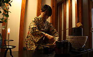 立礼での薄茶点前